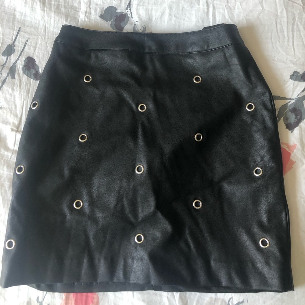 H&M faux leather black skirt with grommets